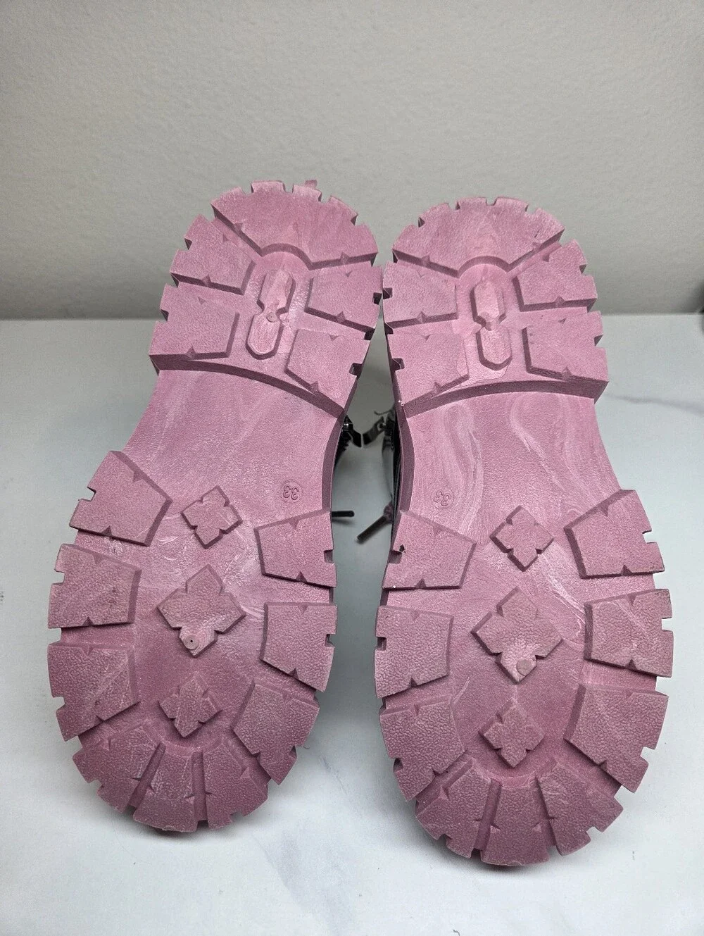 Boutique Kids Black Patent Sport Fashion Combat Boots Pink Lug Sole Size 2 NWOB